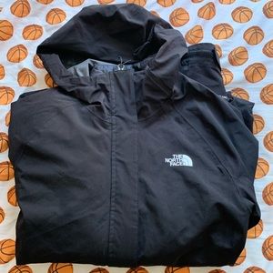 Women’s North Face Rain Jacket